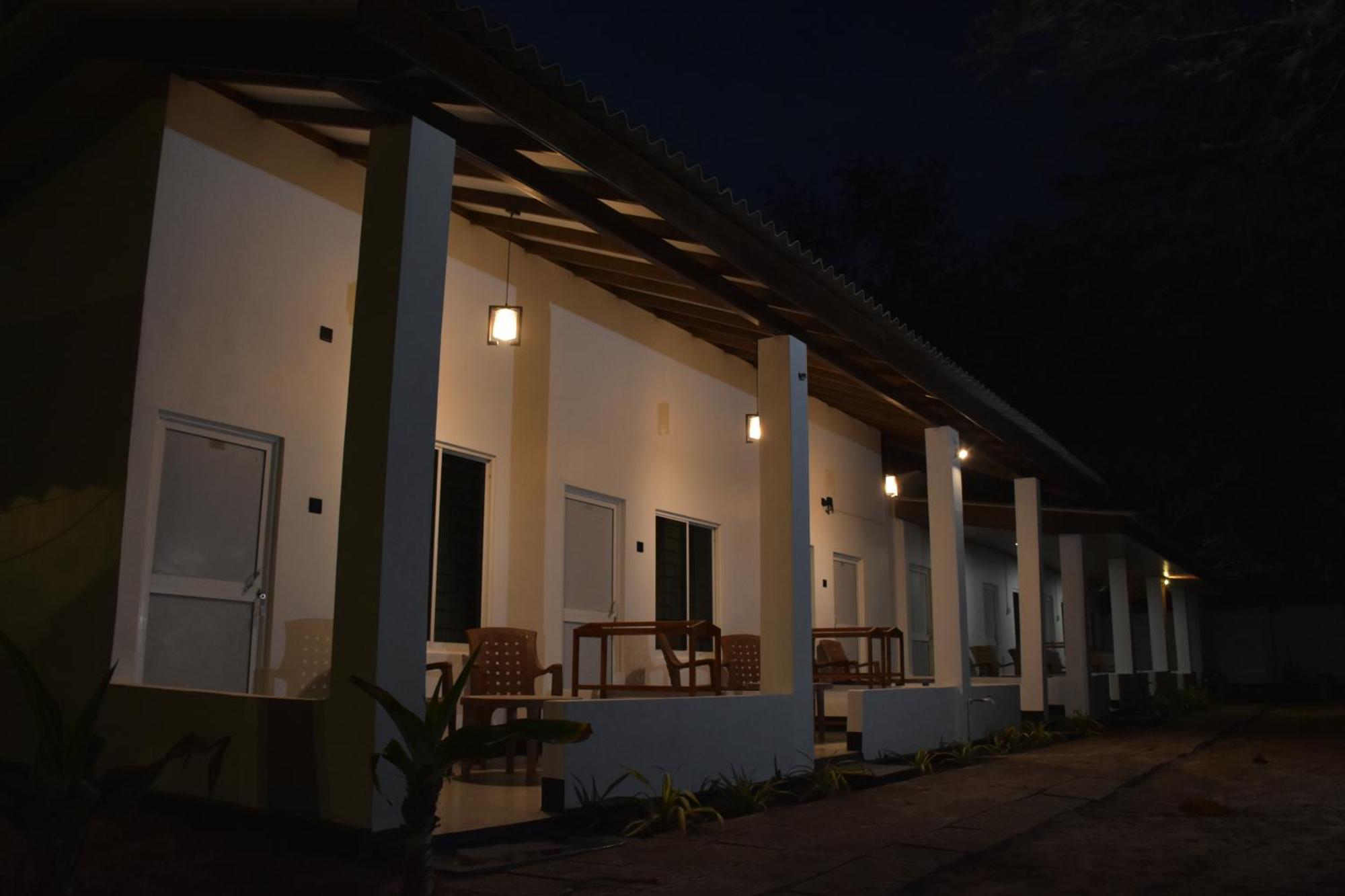 French Garden Regish Guest House Trincomalee Εξωτερικό φωτογραφία