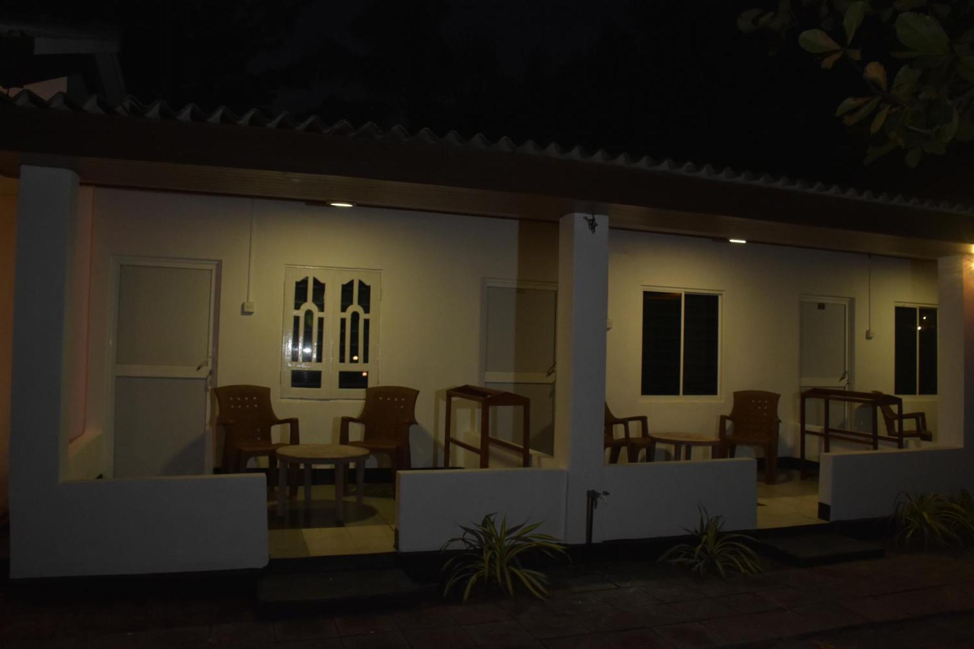 French Garden Regish Guest House Trincomalee Εξωτερικό φωτογραφία